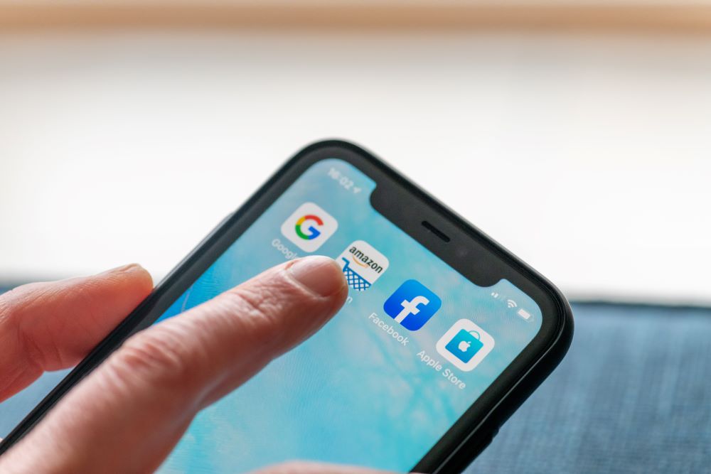 OECD tax chief warns of trade war in digital services